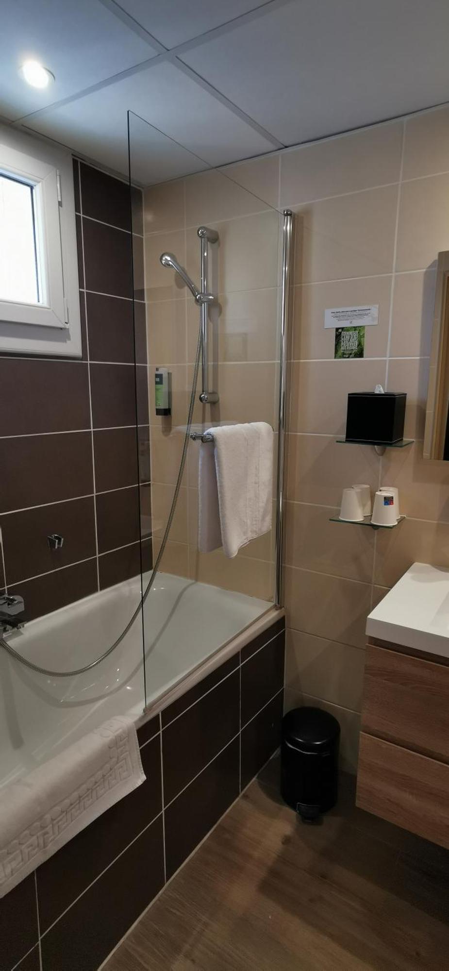 Hotel Le Valaurie Saint-Nazaire  Eksteriør billede